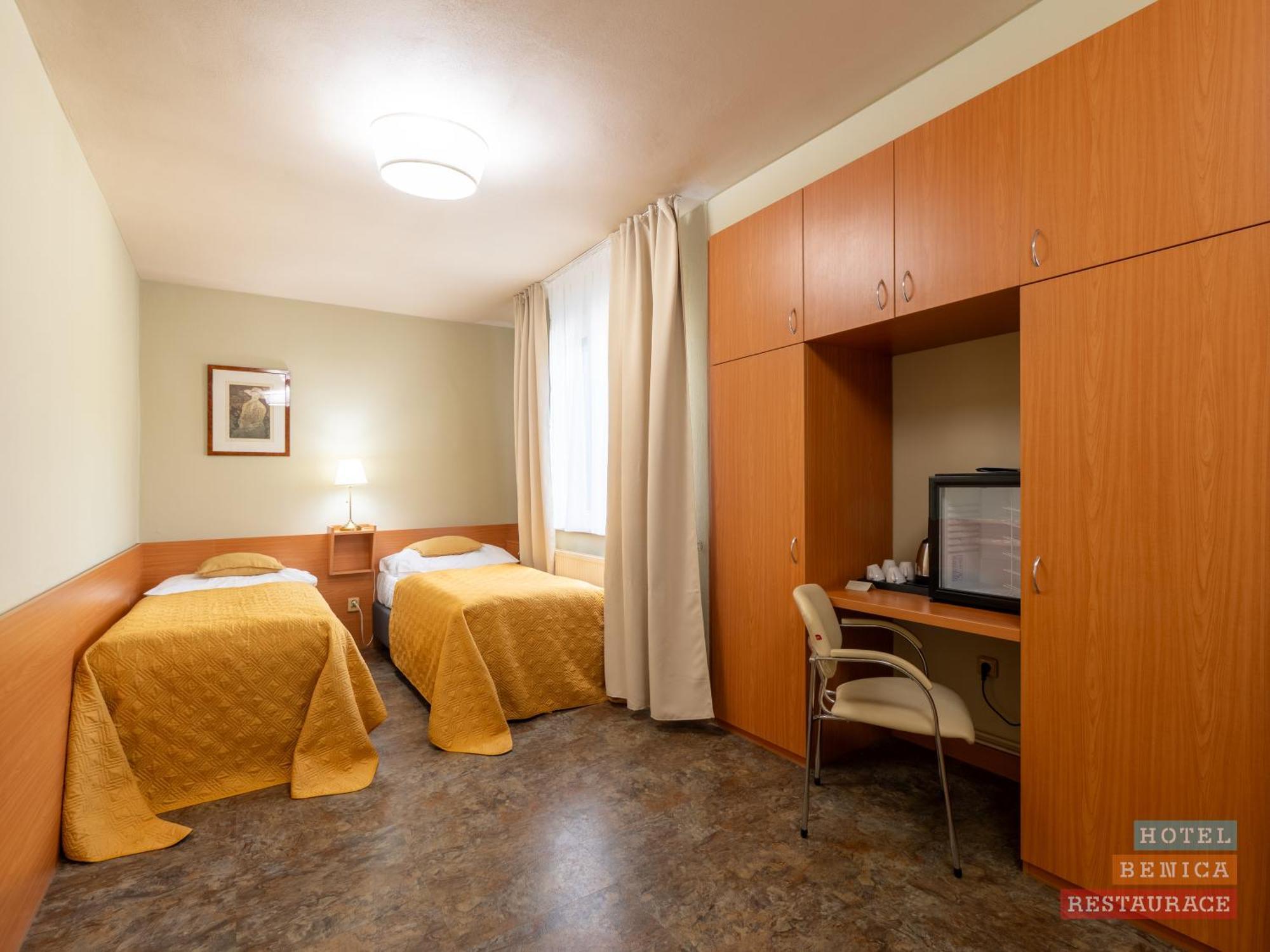 Hotel Benica Benesov (Central Bohemian) Exterior foto